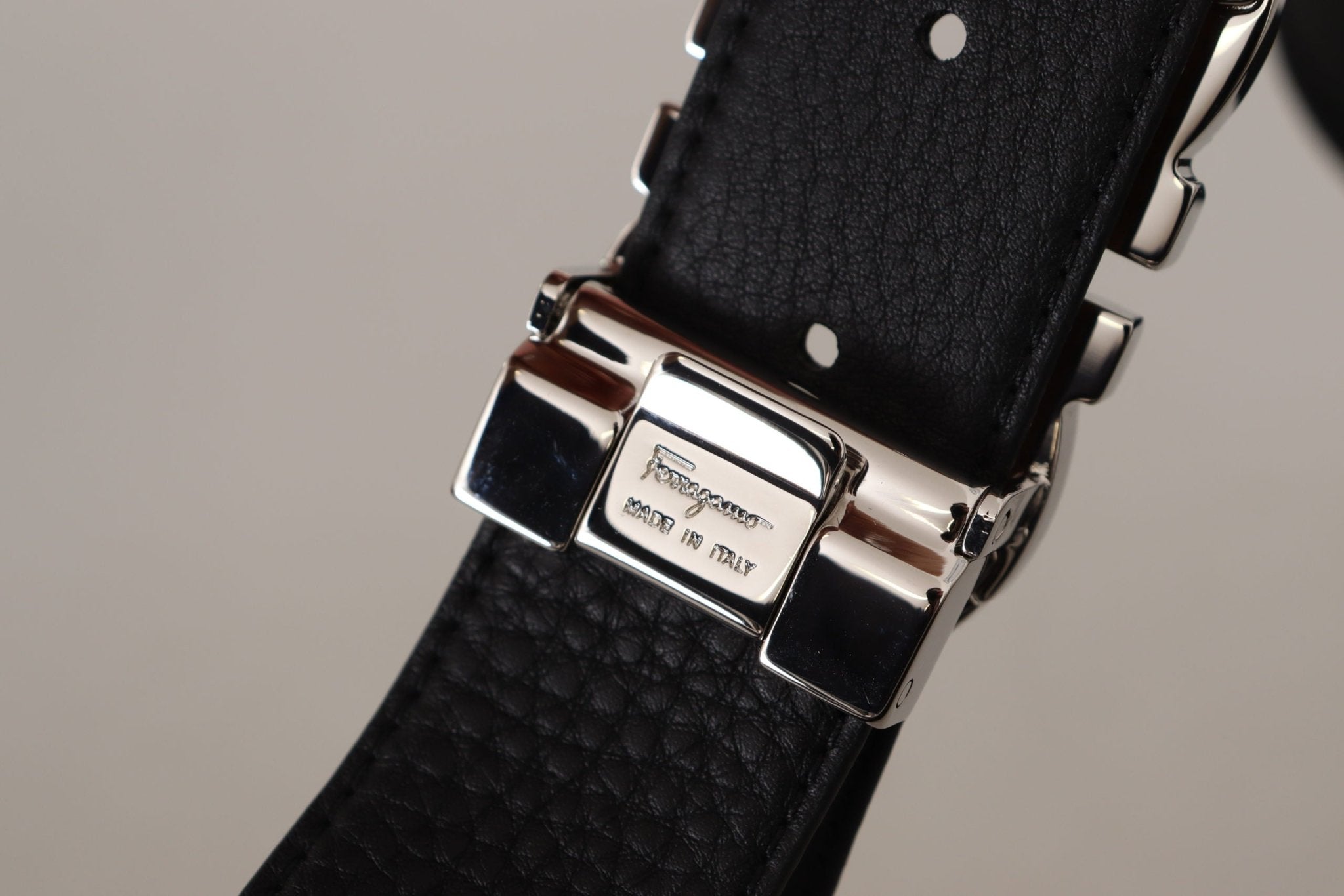 Salvatore Ferragamo Brown and Black Calf Leather Reversible Belt - Fizigo